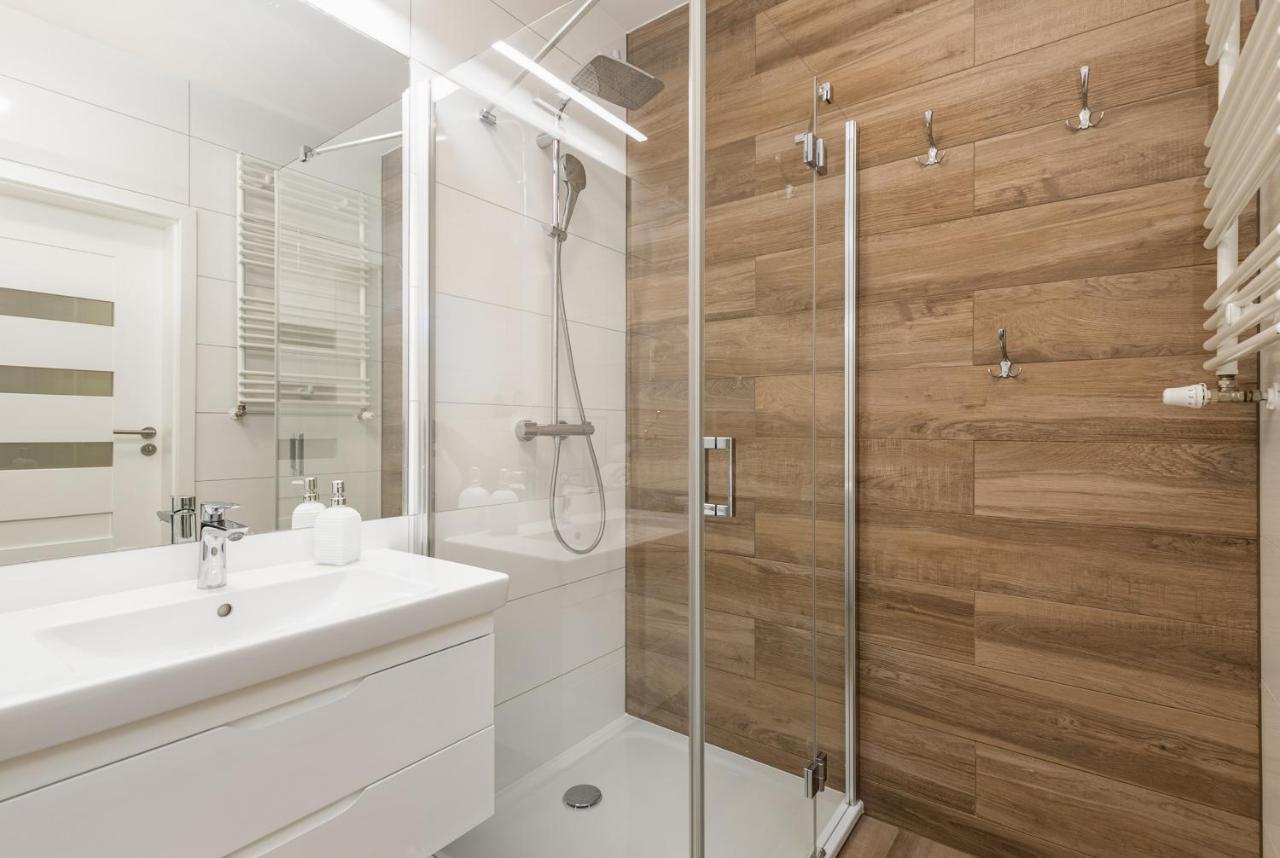 Luxurious Apartment Nadmorskie Tarasy Kolobrzeg By Renters Prestige Exterior photo