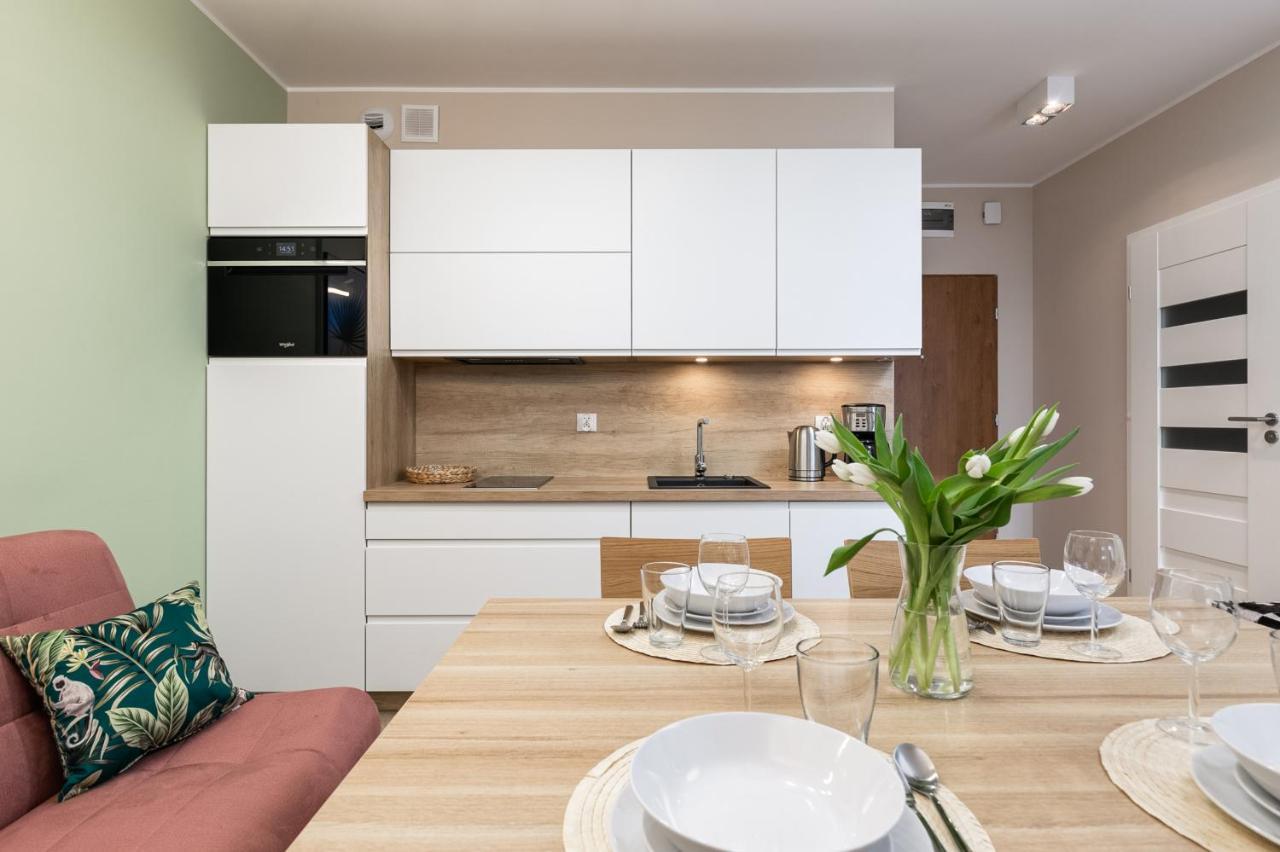 Luxurious Apartment Nadmorskie Tarasy Kolobrzeg By Renters Prestige Exterior photo